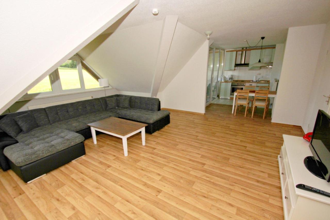 Strandnah Mit Balkon, Gratis Nutzung Vom Ahoi Erlebnisbad Und Sauna In Sellin - Strandhaus Moenchgut Fewo21 Lobbe Exteriér fotografie