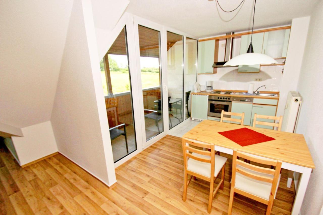 Strandnah Mit Balkon, Gratis Nutzung Vom Ahoi Erlebnisbad Und Sauna In Sellin - Strandhaus Moenchgut Fewo21 Lobbe Exteriér fotografie