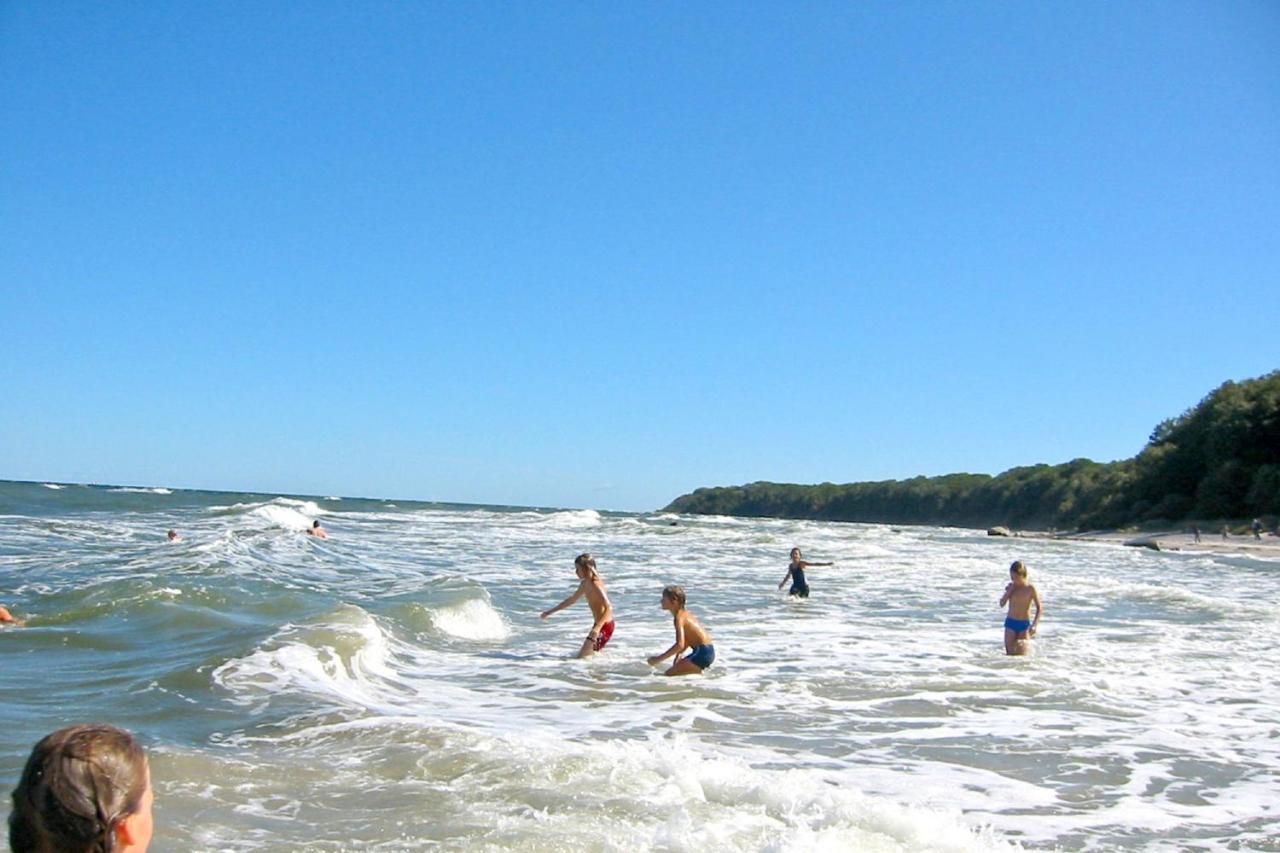 Strandnah Mit Balkon, Gratis Nutzung Vom Ahoi Erlebnisbad Und Sauna In Sellin - Strandhaus Moenchgut Fewo21 Lobbe Exteriér fotografie