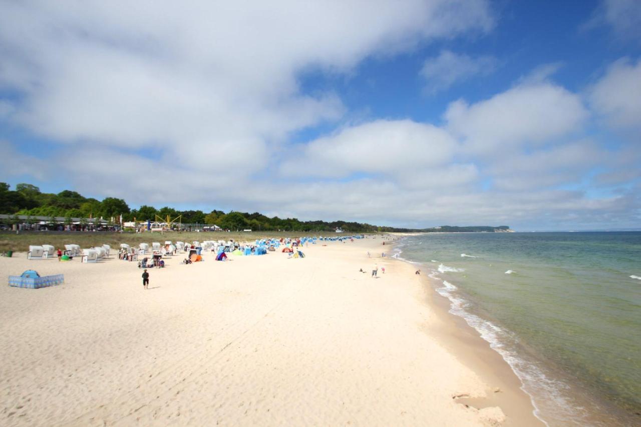 Strandnah Mit Balkon, Gratis Nutzung Vom Ahoi Erlebnisbad Und Sauna In Sellin - Strandhaus Moenchgut Fewo21 Lobbe Exteriér fotografie